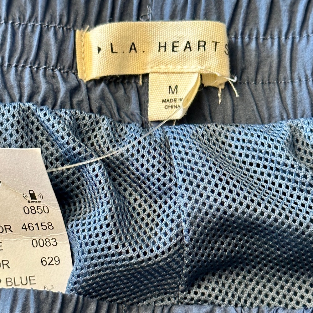 L.A. Hearts Pants - Picture 3 of 4